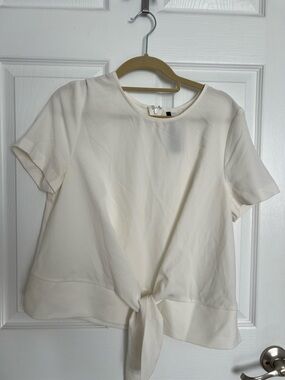 Kensie Ivory Tie-Front Short Sleeve Blouse